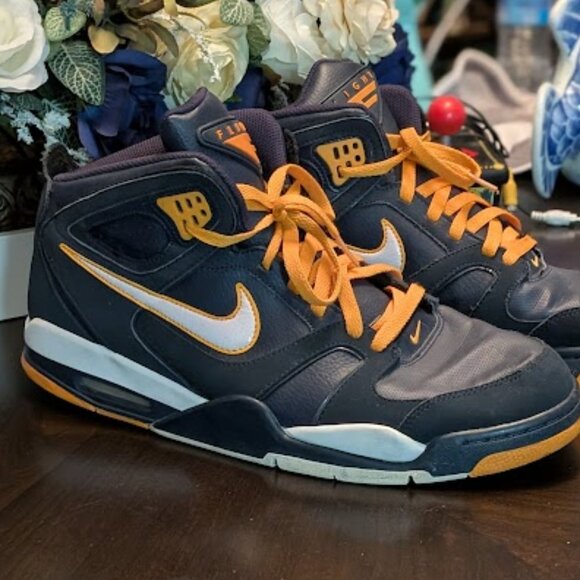 B31 NIKE Air Flight Falcon Obsidian/White/Circuit Orange - Picture 3 of 9